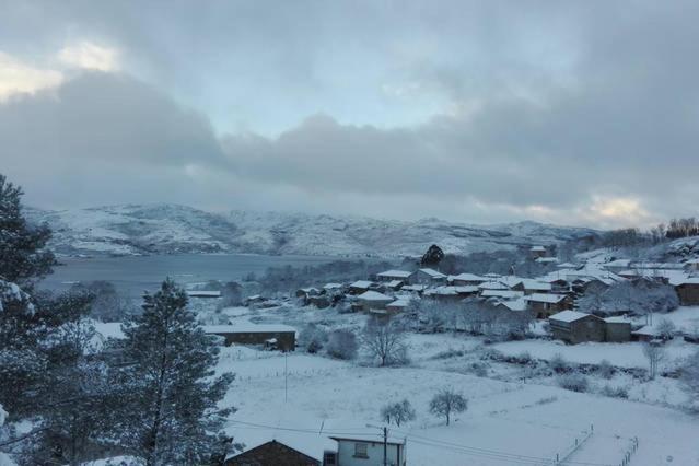 Albergue Do Xures Habitacion Compartida Mixta 8 Plazas Maus de Salas Dış mekan fotoğraf